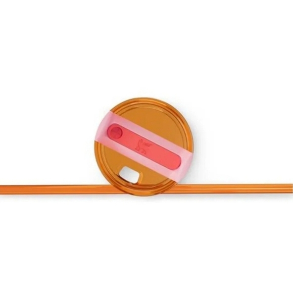 🔹️Stanley 🔹️X Barbie™ ’60s Twist ’N Turn Quencher 40 Oz - Picture 6 of 8